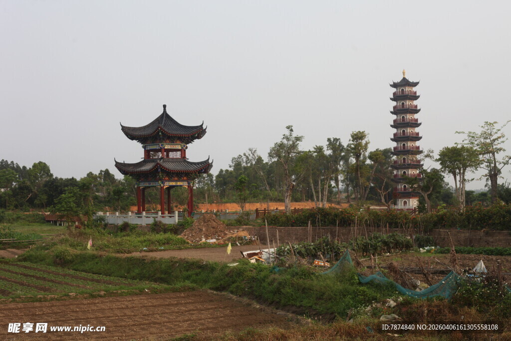 湛江田园中的古典亭塔景观