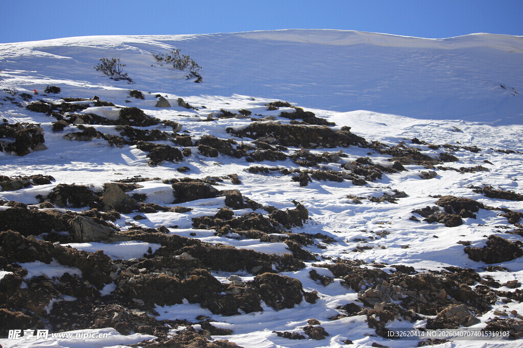 雪山景致