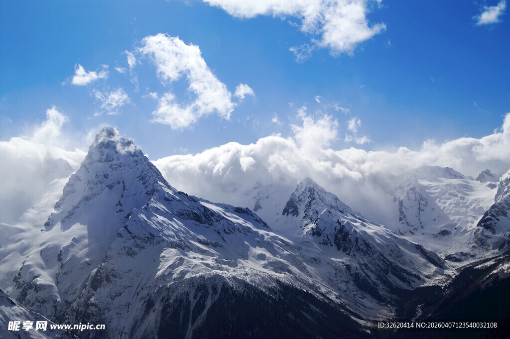 壮丽雪山美景