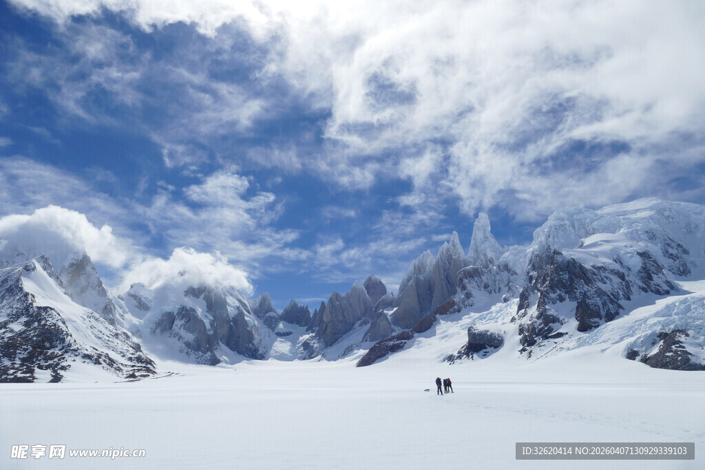 雪山美景