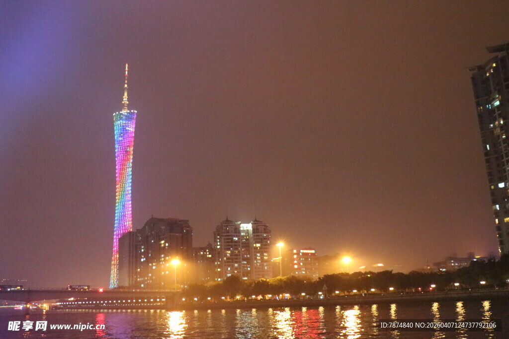 广州塔夜景璀璨迷人