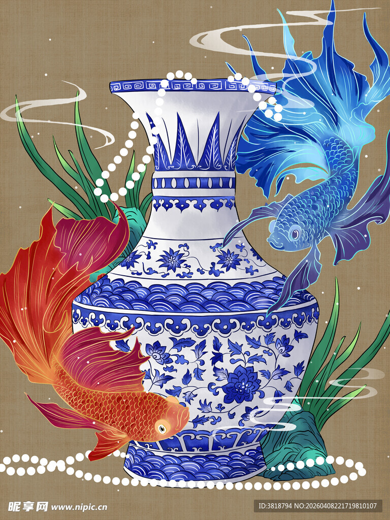 青花瓷瓶旁的灵动金鱼