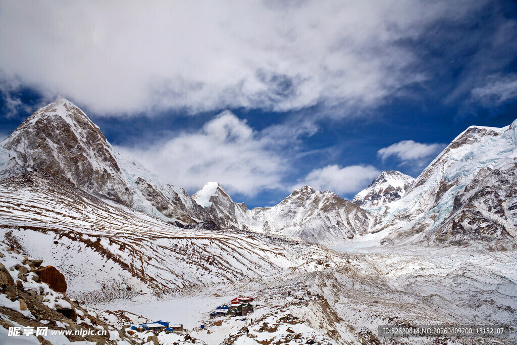雪山壮丽风光
