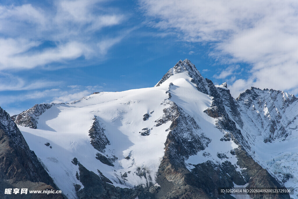 壮丽雪山美景