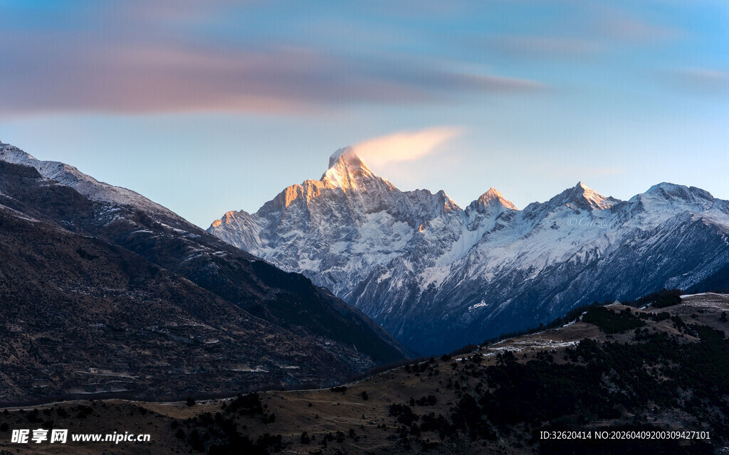 壮丽雪山美景