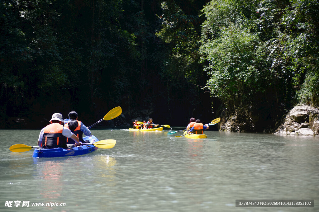 恩施河上皮划艇之旅