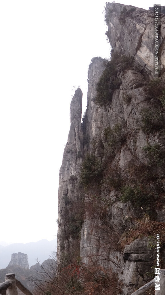 恩施巍峨壮美奇峰