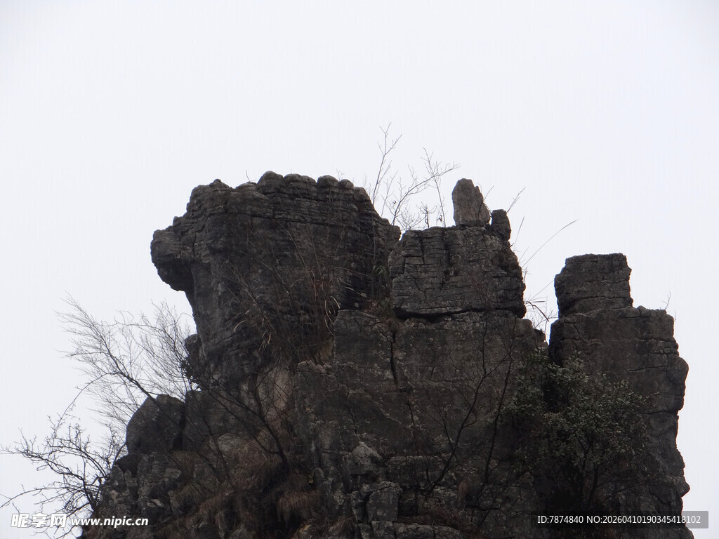恩施古老岩峰遗迹