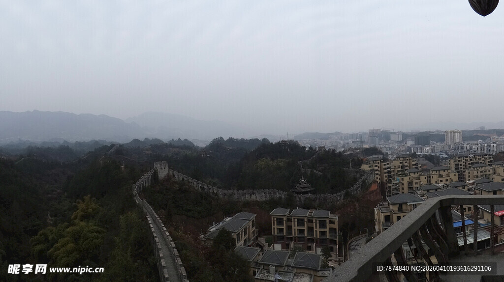 恩施俯瞰长城壮丽景色