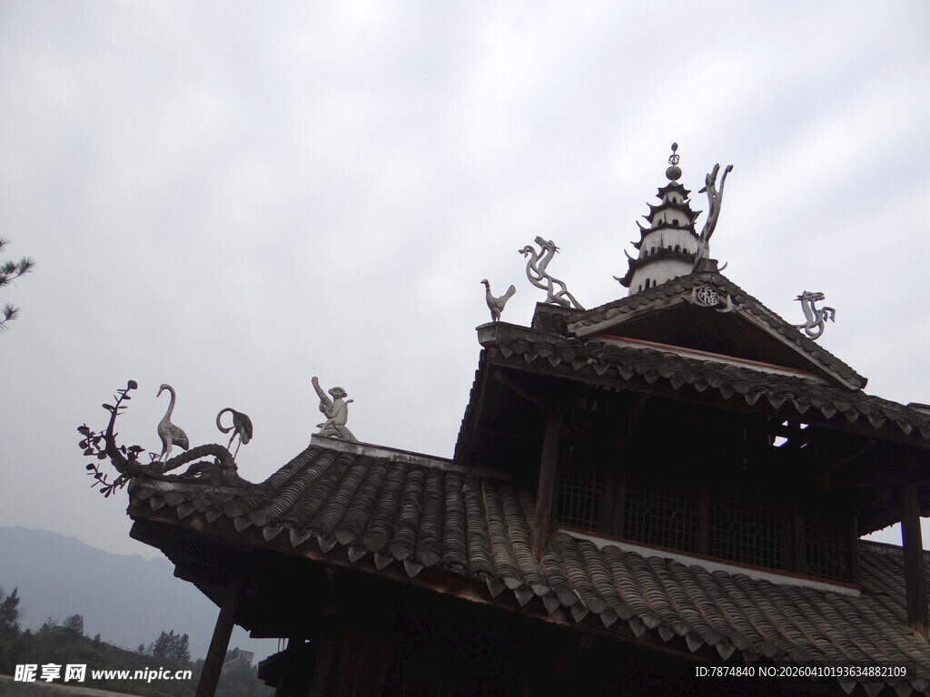 恩施中式古建筑屋顶一角