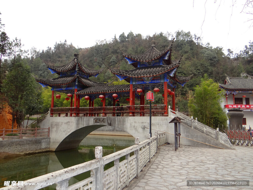 恩施中式古桥与亭阁景观