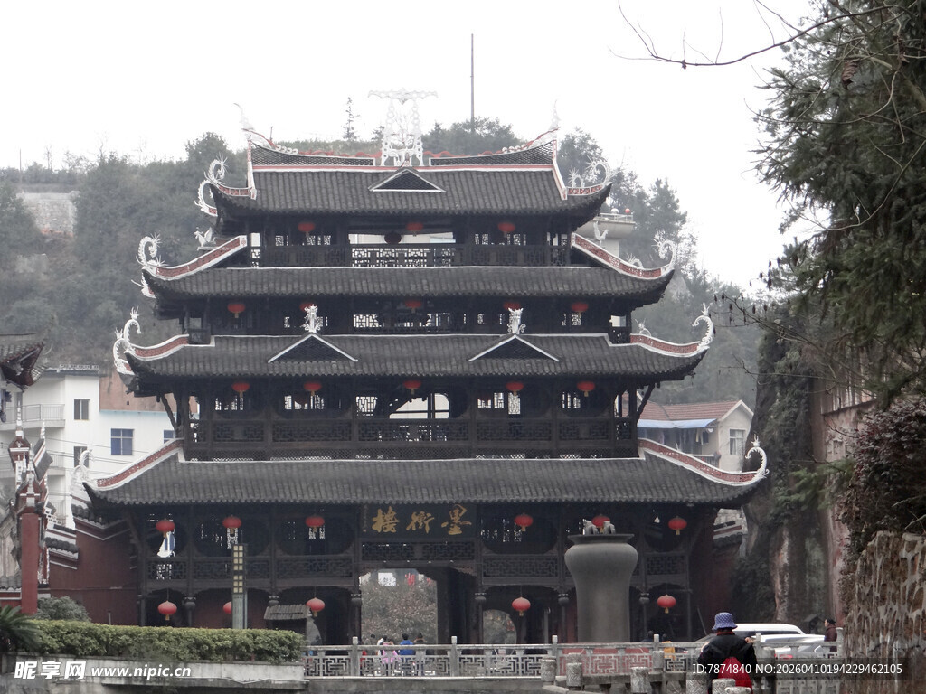 恩施古雅多层中式楼阁建筑