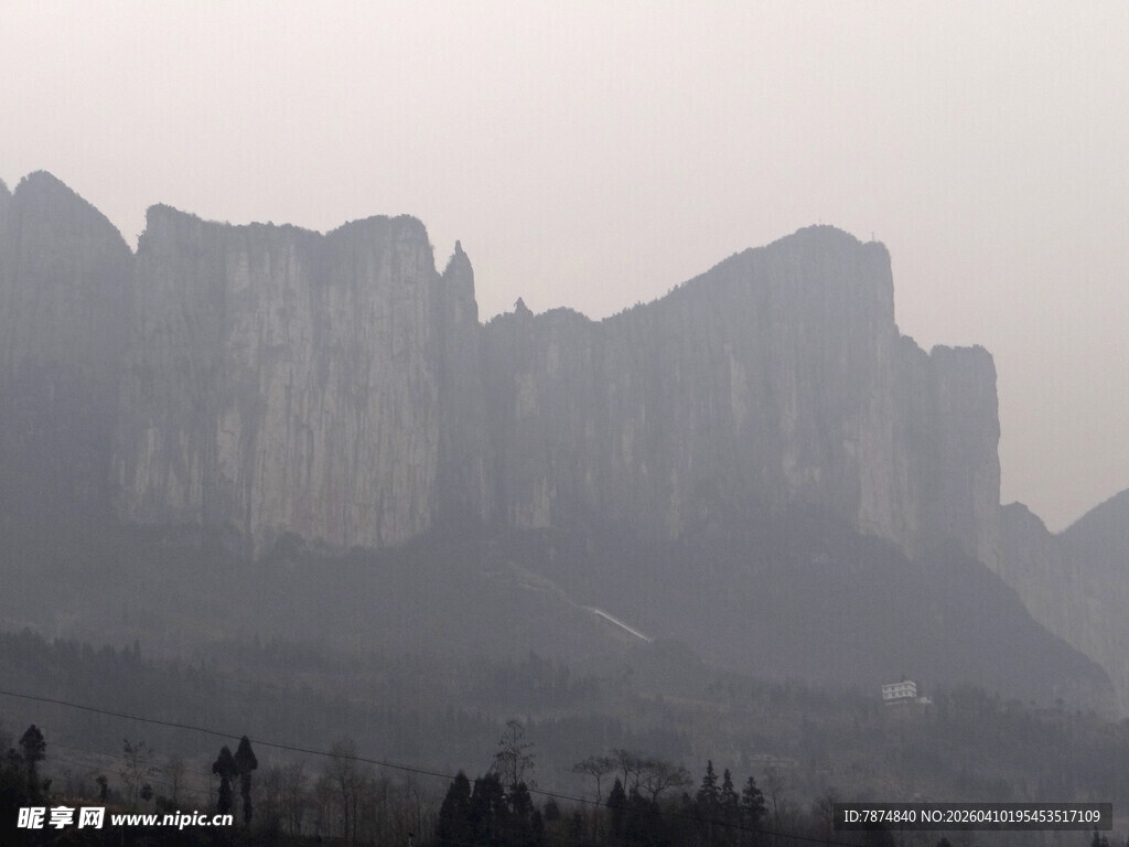 恩施壮丽山峦景色