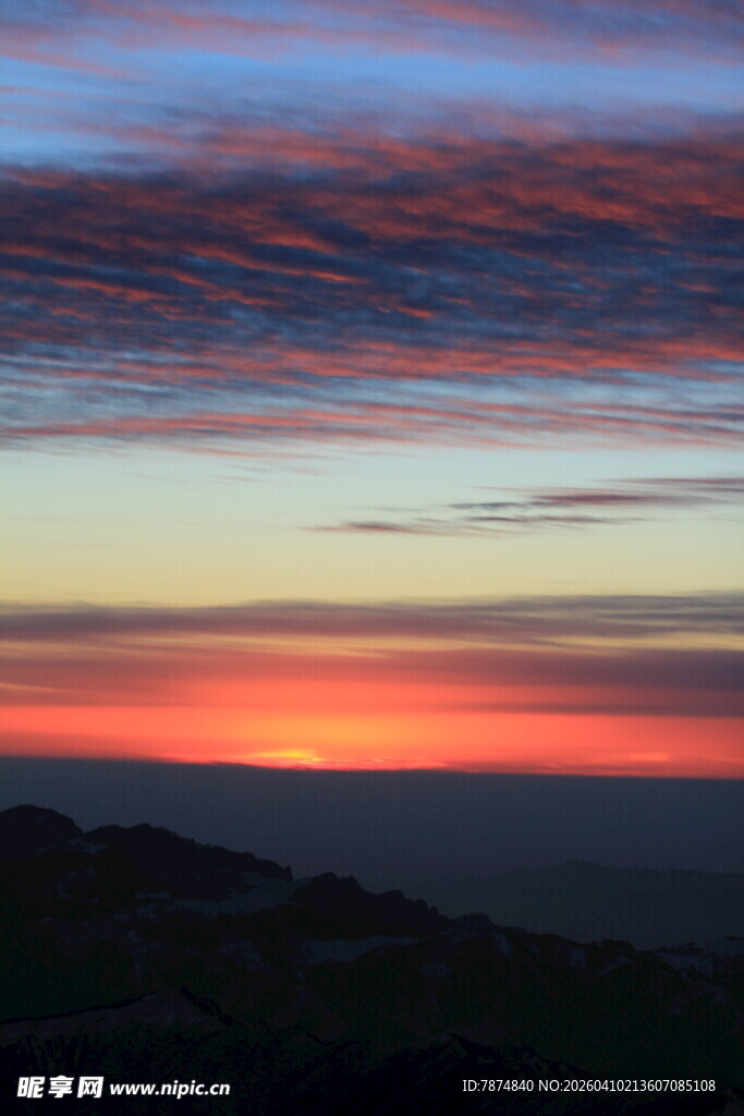 壮丽海上日出美景