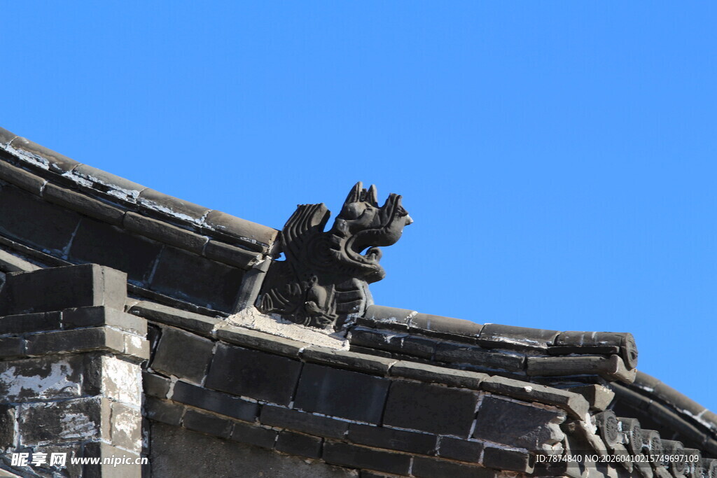 中式古建筑屋檐上的神兽