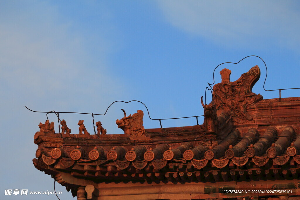 中式古建筑屋顶一角