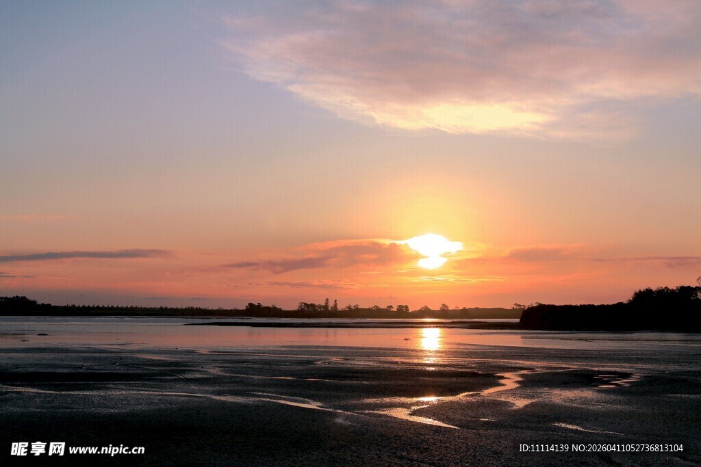 海边壮丽日落美景