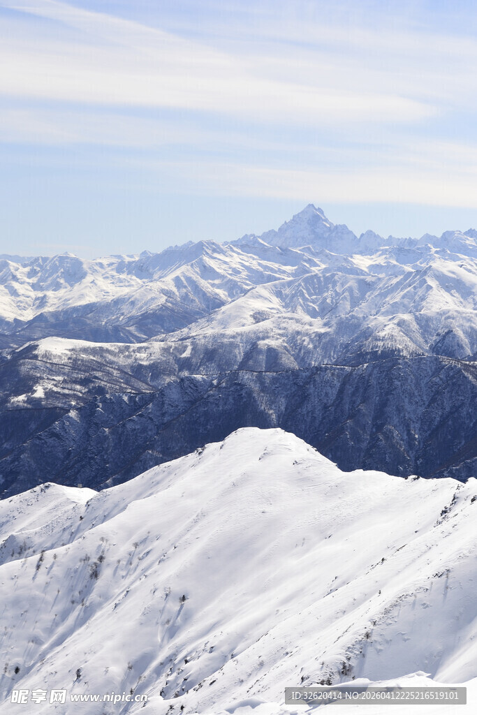壮丽雪山景观