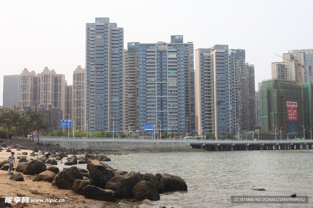 湛江海滨城市高楼景观