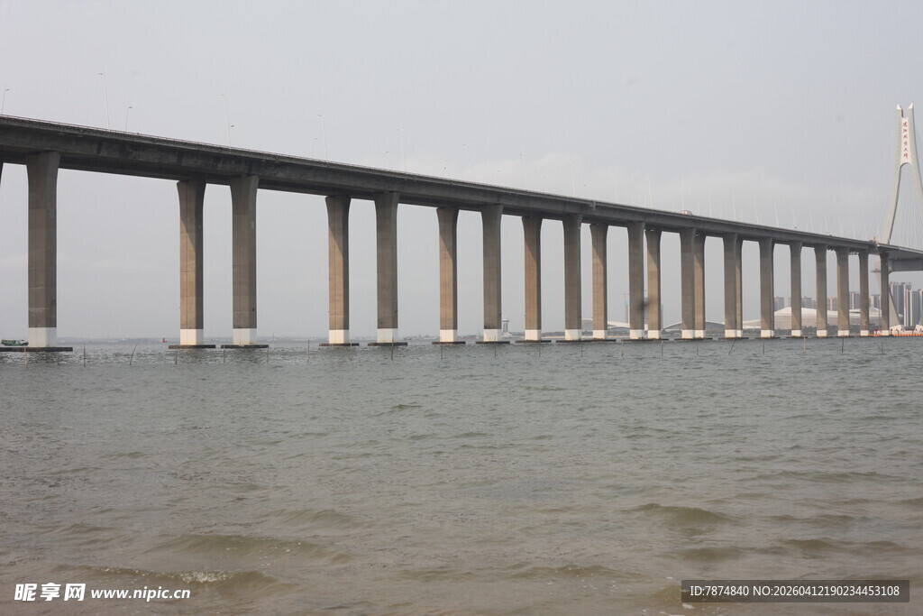 湛江海上大桥远景
