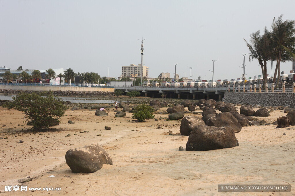 湛江海滨沙滩景观