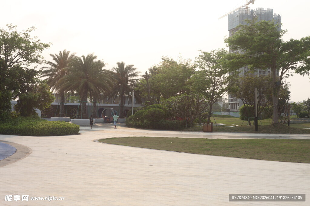 湛江城市中的开阔公园景观