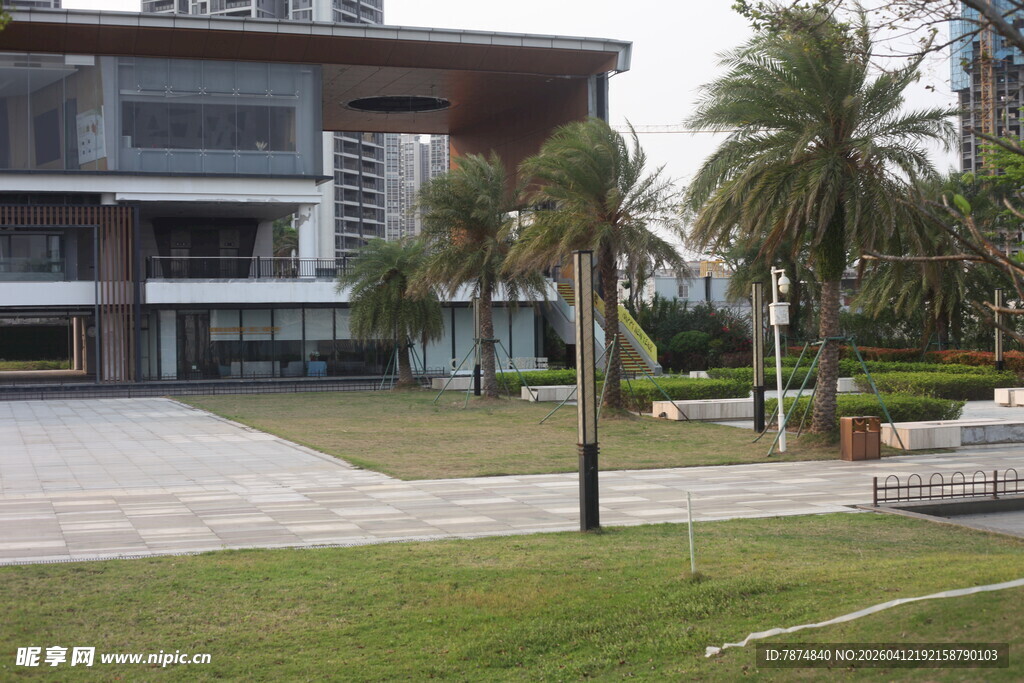 湛江现代风格建筑与绿化景观