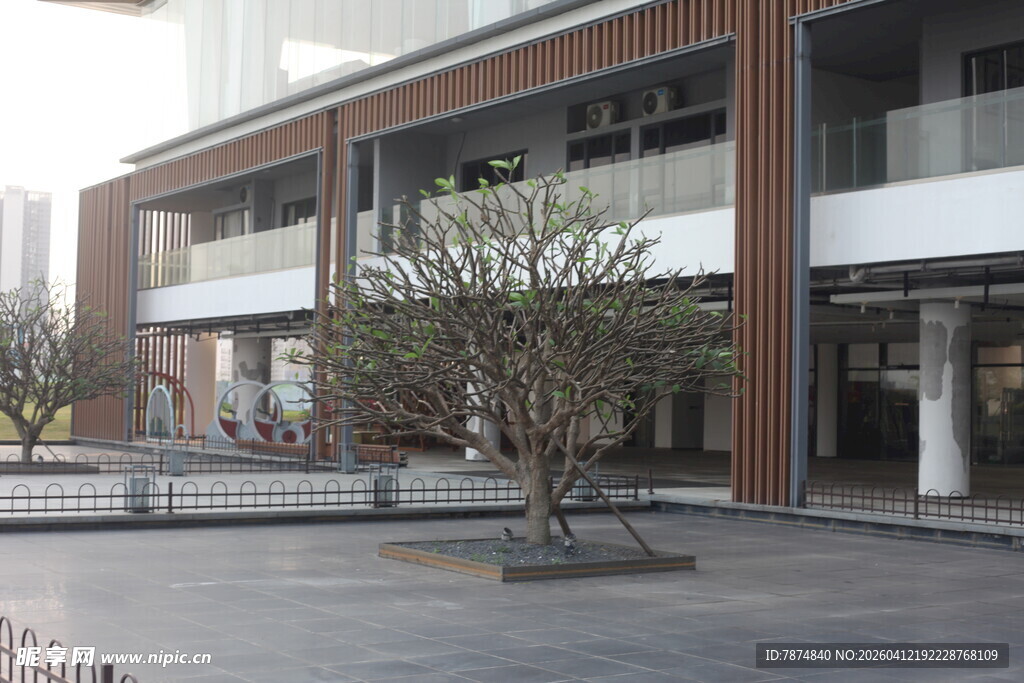 湛江现代风格多层建筑外观