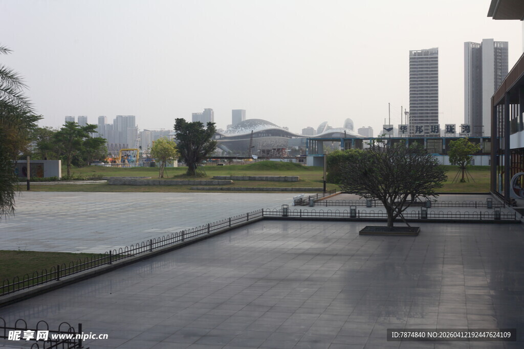 湛江城市雨后景观平台景象