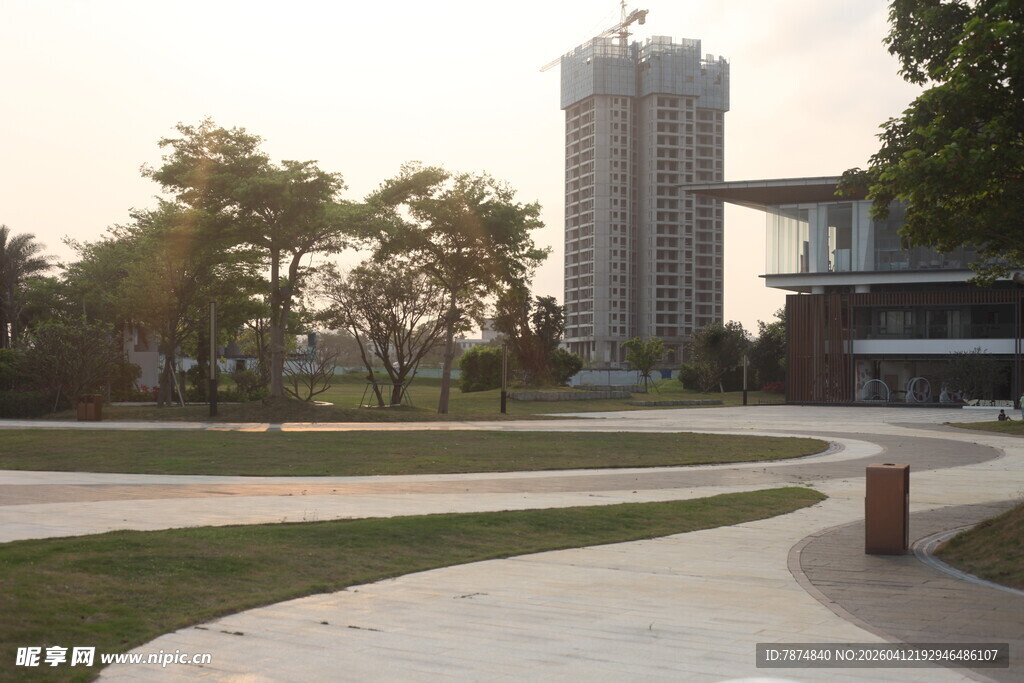 湛江城市公园中的建筑与景观