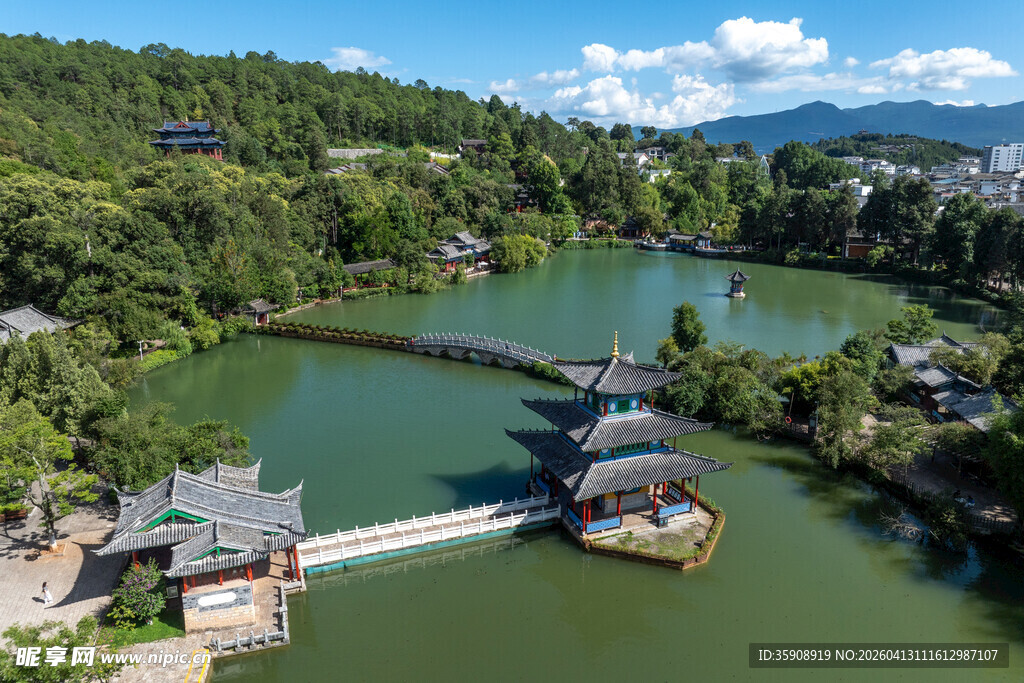  亚洲中国云南丽江黑龙潭风光