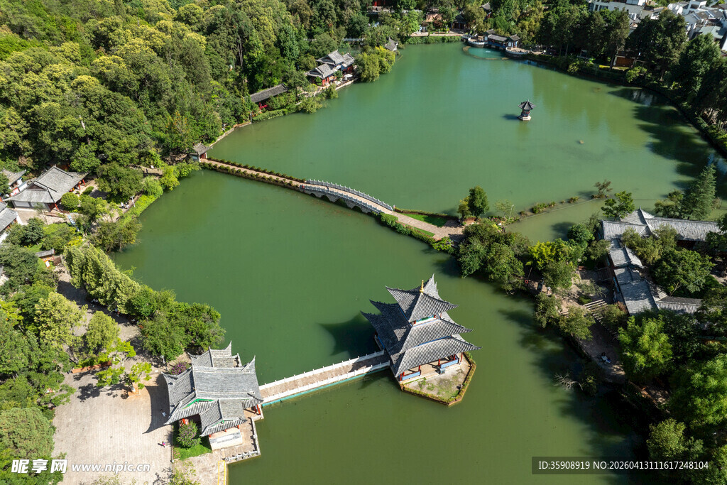  亚洲中国云南丽江黑龙潭风光