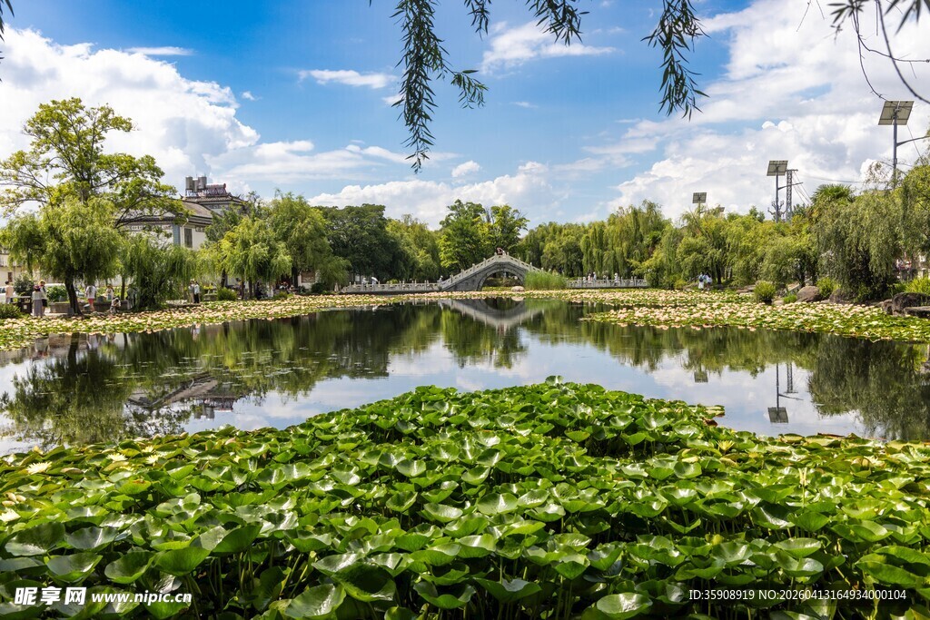 亚洲中国云南大理喜洲古镇风光