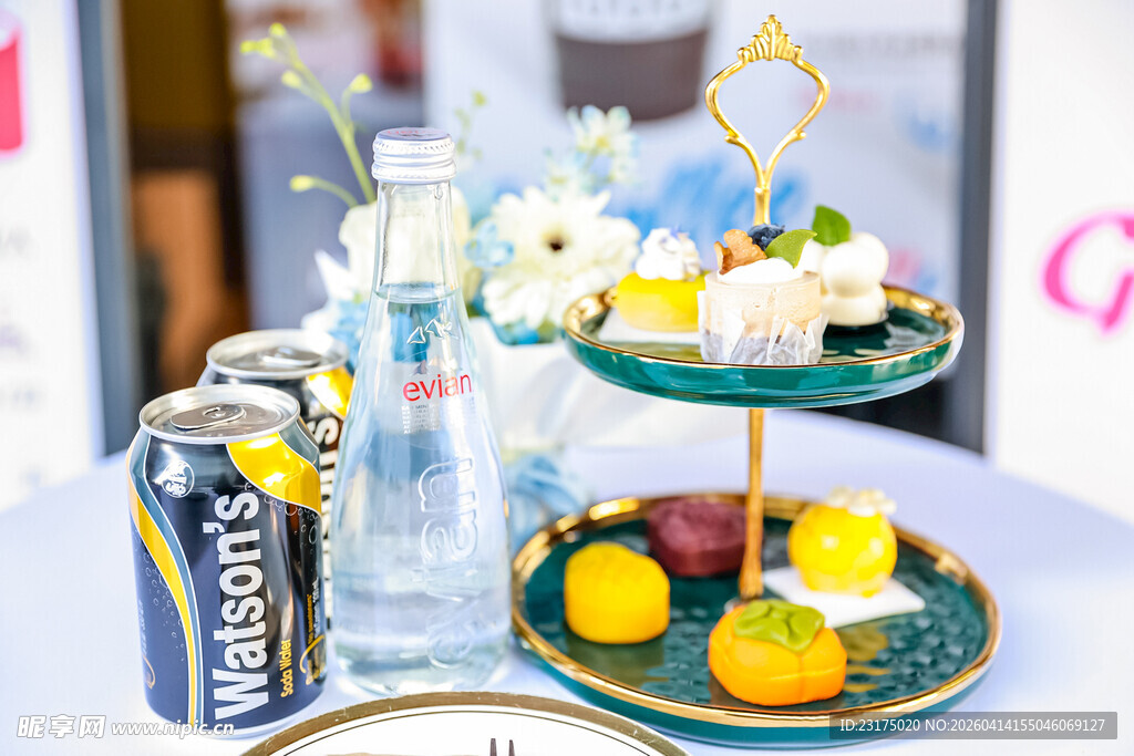 沙龙聚会甜品摆台