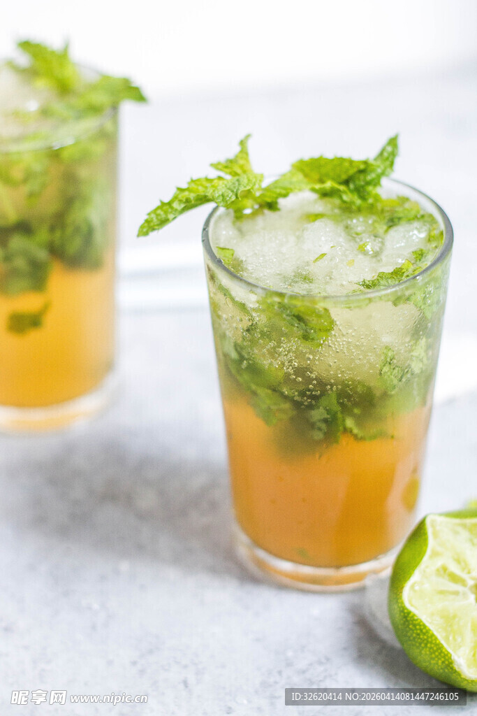 薄荷青柠冰饮