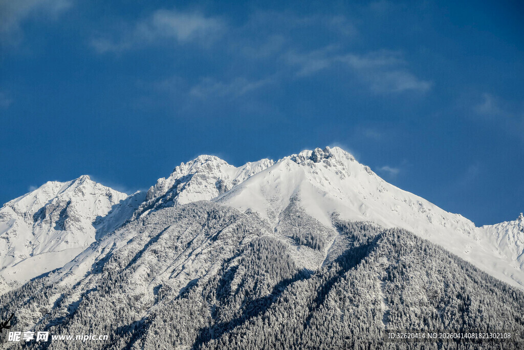 雪山壮丽风光