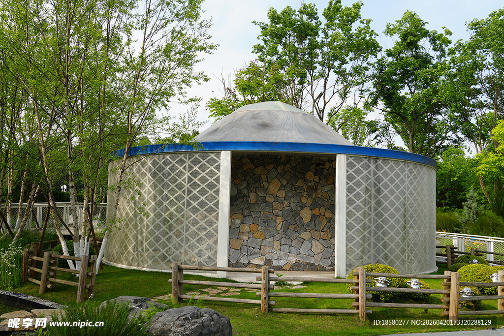 户外精致蒙古包景观