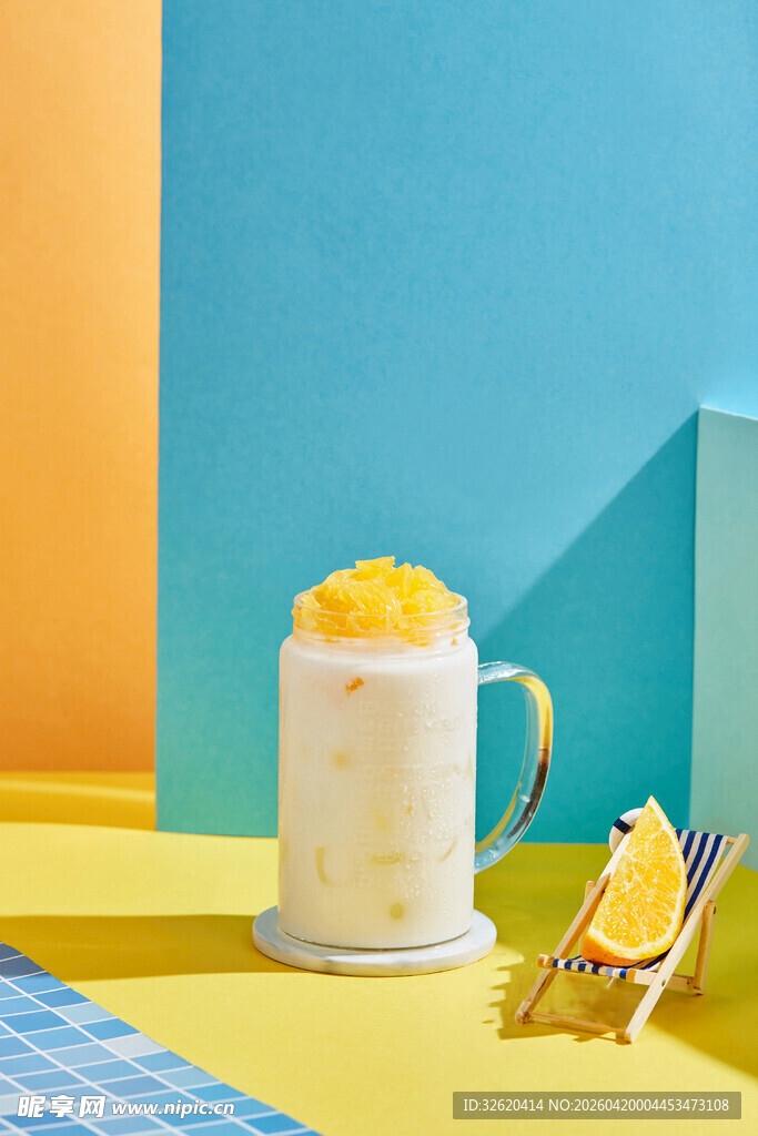 芒果奶昔配鲜果