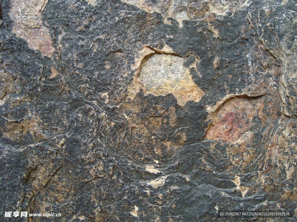 斑驳纹理的独特岩石表面