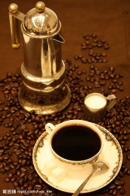 金属咖啡壶