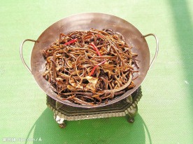 川菜：干锅茶树菇