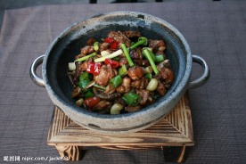 茶油石锅鸡美味美食鸡餐饮