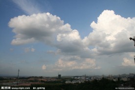 晚霞光柱直透云端16