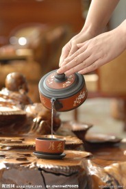 倒茶