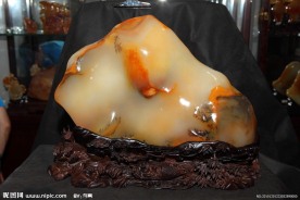 黄龙玉精品摆件