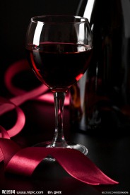 红酒和丝带
