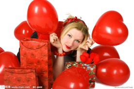 情人节气球爱心美女