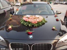 婚礼车花装饰