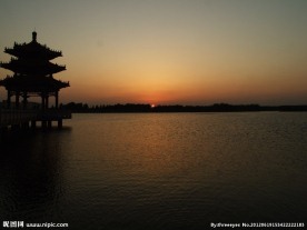 沂河 夕阳 亭台