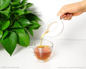 倒茶